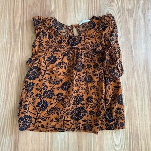 BB Dakota Floral Spotted Top
